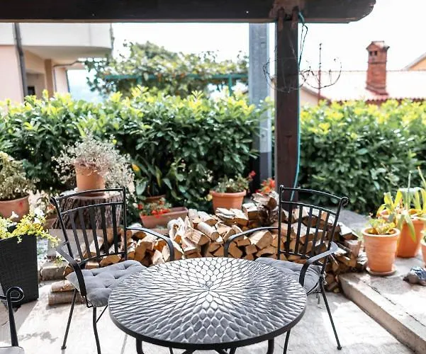 New Cosy With Private Parking Apartment Opatija