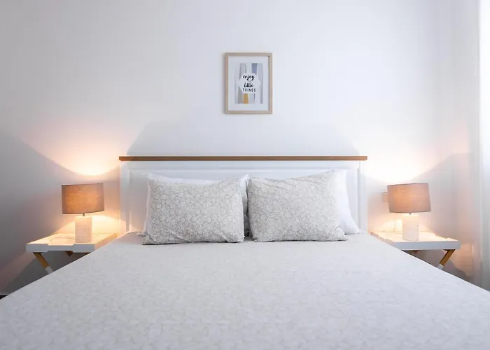 New Cosy With Private Parking أوباتيا