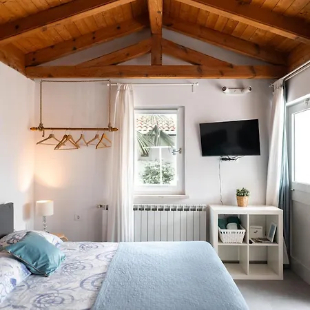 Апартаменты New Cosy With Private Parking *