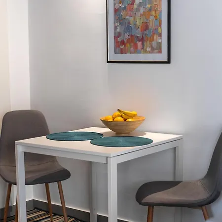Appartamento New Cosy With Private Parking